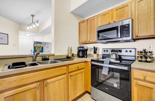 Westchase Apartment | Modern 2BR 2BA King Bed Pool Gym 7