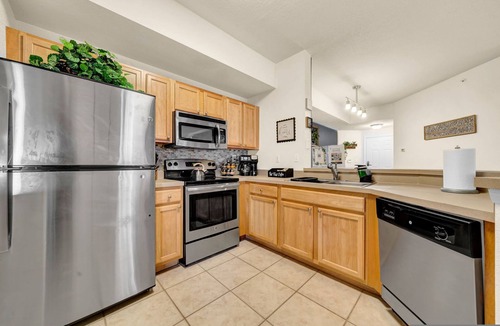 Westchase Apartment | Modern 2BR 2BA w King Bed Pools Gym 1