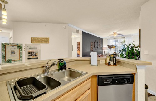 Westchase Apartment | Modern 2BR 2BA w King Bed Pools Gym 1