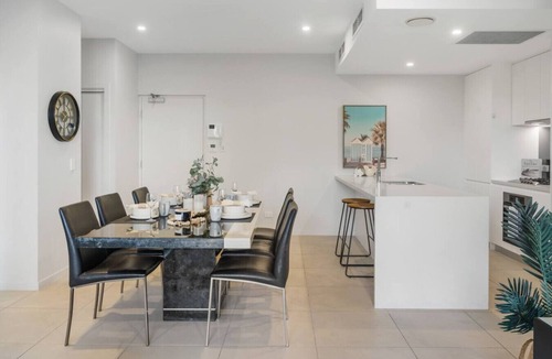 Macgregor Apartment | Modern 2BR Apartment Balcony & Central Convenience