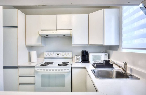 Pierrefonds-Roxboro Apartment | Modern 2BR apartment with 2 Free parking spots