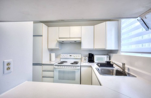Pierrefonds-Roxboro Apartment | Modern 2BR apartment with 2 Free parking spots