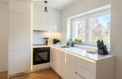 Glattbrugg Apartment | Modern 2BR | Balcony - Quiet - 7min ZRH Airport