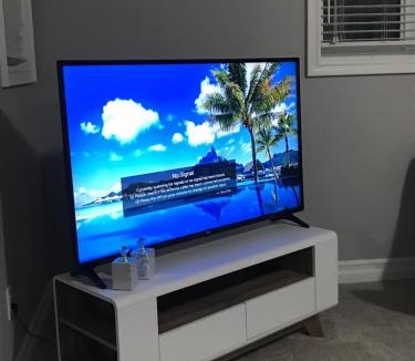Ruthven House | Modern 2BR Basement appartment