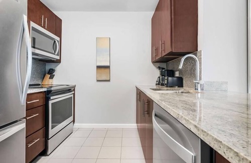 Hudson Exchange Apartment | Modern 2BR | Business Center | Near PATH by GLS