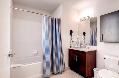 Hudson Exchange Apartment | Modern 2BR | Fully Equipped Kitchen | Near PATH by GLS