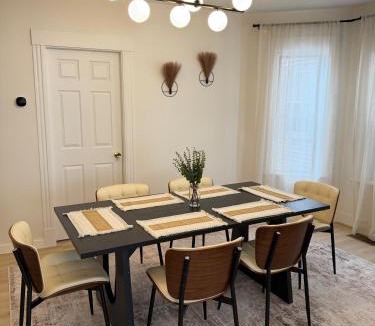 Revere Apartment | Modern 2BR Getaway Near Revere Beach