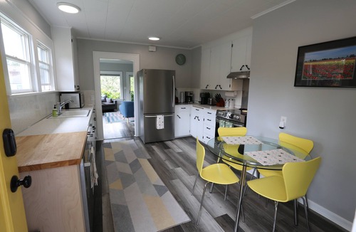 Licton Springs House | Modern 2BR/Green Lake + Light Rail/AC, W/D, Fast WiFi, Restaurants & Bars