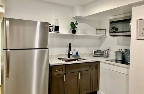 Ashland House | Modern 2BR In-Law AC Unit w/Covered Patio