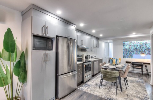 Gay Village Apartment | Modern 2BR in Le Village | Sleeps 6