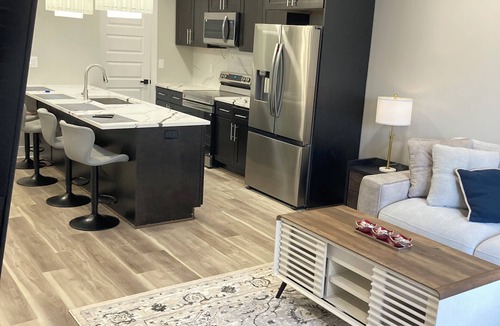 Tucker Apartment | Modern 2BR Near Emory & CDC-306