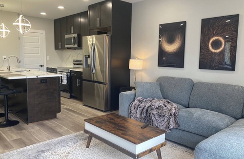 Tucker Apartment | Modern 2BR Near Emory & CDC-301
