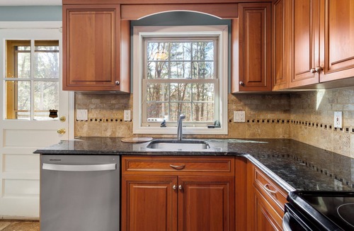 Sharon House | Modern 2BR Near Gillette Stadium Private Yard