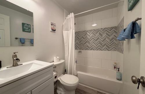 Syracuse Apartment | Modern 2BR Near University Hospital Downtown