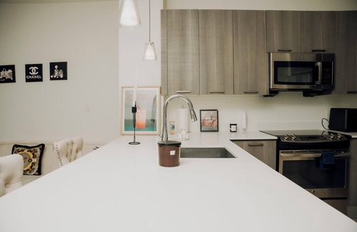 Chelsea Apartment | Modern 2BR next to downtown + parking.