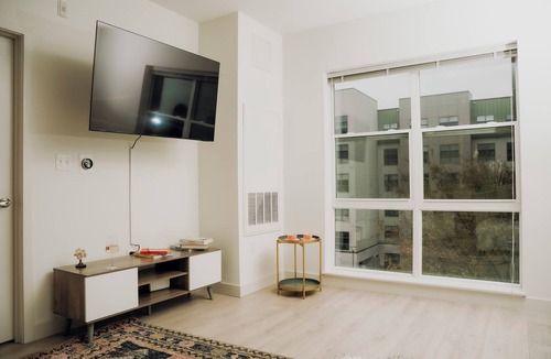 Chelsea Apartment | Modern 2BR next to downtown + parking.