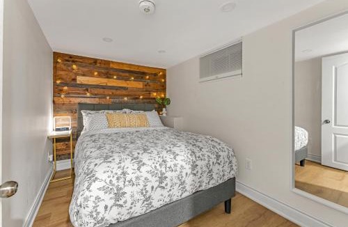 Humber Bay Apartment | Modern 2BR on Queensway, Kitchen, Parking, 20 Mins from CNT and YYZ