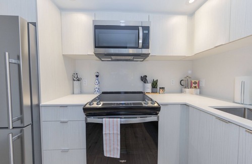 Etobicoke Condo | Modern 2BR + Parking + Gym, Etobicoke West Mall