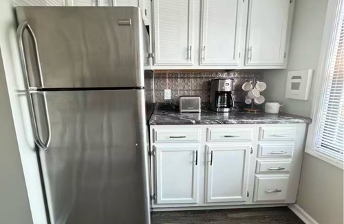 Evansville House | Modern 2BR Townhome, 1.5 Baths, Ideal for 30+ Day Stays, Workspace + Parking