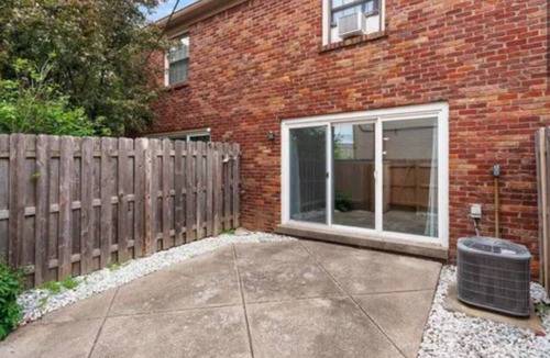 Evansville House | Modern 2BR Townhome, 1.5 Baths, Ideal for 30+ Day Stays, Workspace + Parking