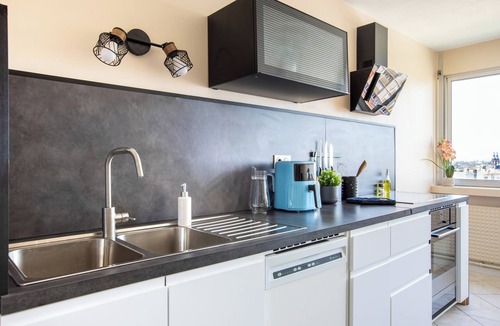 Mulhouse Apartment | Modern 2BR Vosges View & Sunsets 90 m² Netflix & Parking