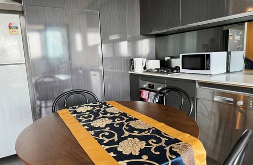 Wentworth Point Apartment | Modern 2Brs@ close2 Olympic park