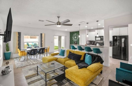 Greater Palm River Point CDC House | Modern 2Story w/King Bd/Bond Fire&Private Backyard