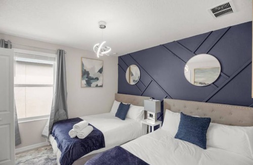 Greater Palm River Point CDC House | Modern 2Story w/King Bd/Bond Fire&Private Backyard