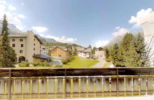 Surlej Apartment | Modern 3 ½ room apartment in the first floor, about 90m2.