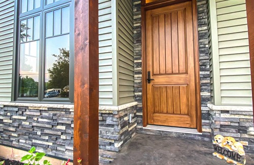 Crystal Beach House | Modern 3–4 Bedroom Beach House Sleeps 8 Walk to Bay Beach