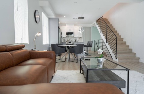 NoHo Arts District Villa | MODERN 3-4 BR TOWNHOME BUILT 2023 w/OFFICE, BONUS ROOM, GARAGE & EV CHARGER p64