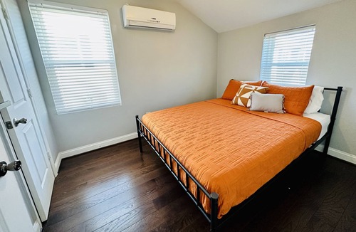 Capitol Heights House | Modern 3-BDR + Quiet Neighborhood