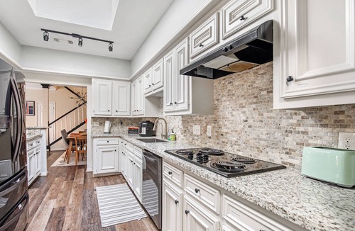 FM 1960 House | Modern 3 Bed 2.5 Bath Home in North Houston