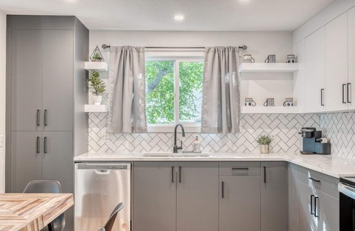 Crescent Heights Apartment | Modern 3 bed, 2 bath with an Unbeatable location and HOT TUB!