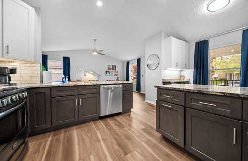 Columbus House | Modern 3 bed,2 full bath Escape w/Game Room and Huge Fenced Yard