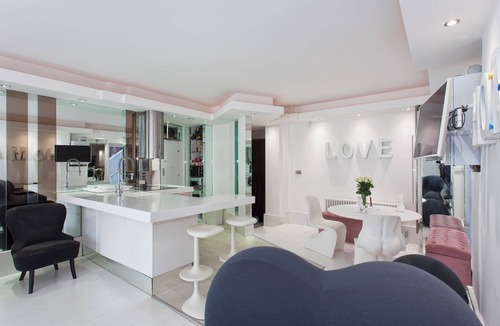 Frognal and Fitzjohns Apartment | Modern 3 bed Appartment in leafy hampstead