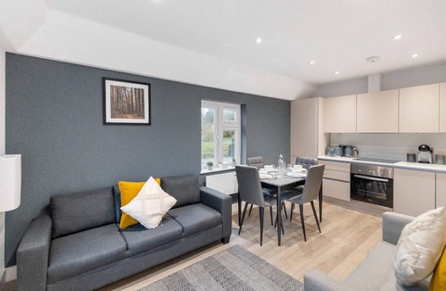 Brentwood Apartment | Modern 3-bed apt in Shenfield
