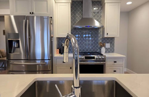 Terre Haute House | Modern 3-bed farmhouse AC, Wifi