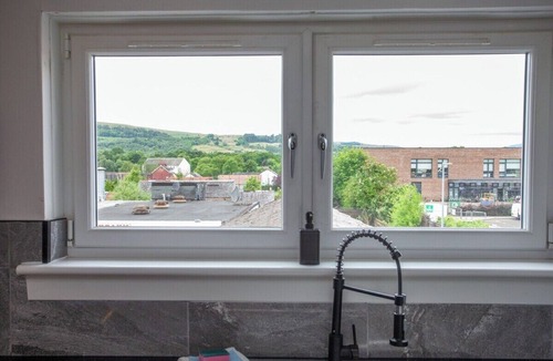 Balloch Apartment | Modern 3 Bed Flat Balloch