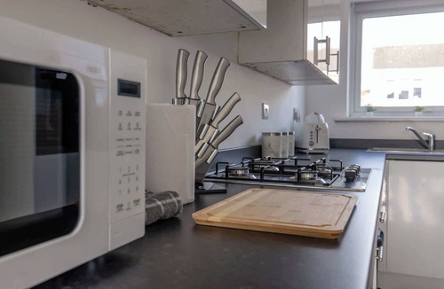 Cramlington House | Modern 3 Bed House-Free Parking-by Holiday Homes