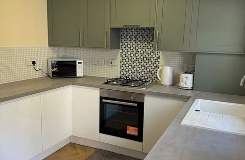 Yeading House | Modern 3 Bed Home for 7 Near Heathrow