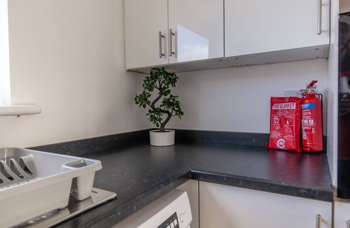 Cramlington House | Modern 3 Bed House-free Parking