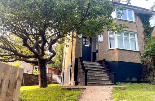 Oxford House | Modern 3-Bed in Headington