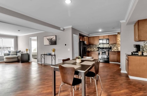 Amherst Apartment | Modern 3 Bedroom, 3 Bath First-Floor Stay