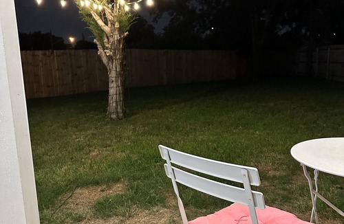 South Dallas - Fair Park House | Modern 3 Bedroom Gem next to Texas State Fair
