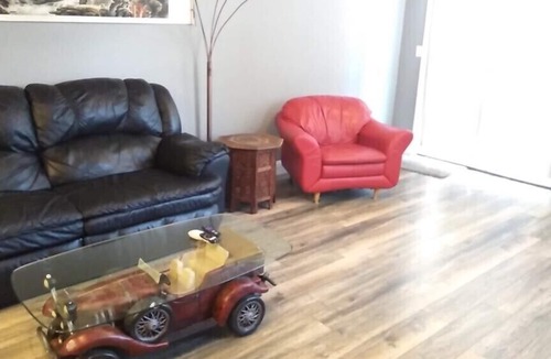 North Natomas House | Modern 3 bedroom home in great location