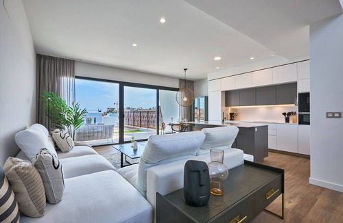 Finestrat House | Modern 3 bedroom house with pool - by Welcomely