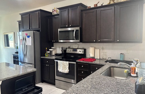 Riverview House | Modern 3-bedroom house convenient Riverview 15 min from Tampa