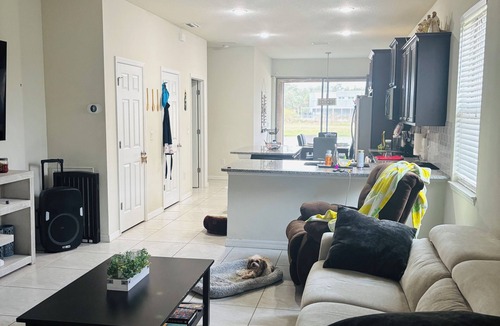 Riverview House | Modern 3-bedroom house convenient Riverview 15 min from Tampa