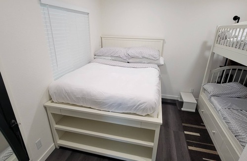 Discovery Bay House | Modern 3-bedroom townhome with waterfront in charming Discovery Bay